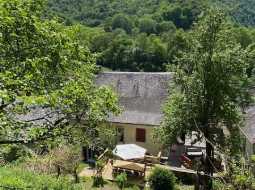 Belle maison de montagne dans une village des Pyrenees